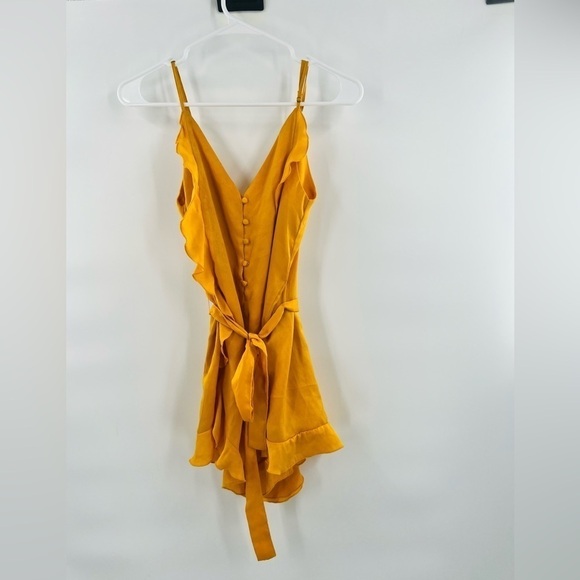 Forever 21 gold romper spaghetti straps size S - Picture 1 of 5